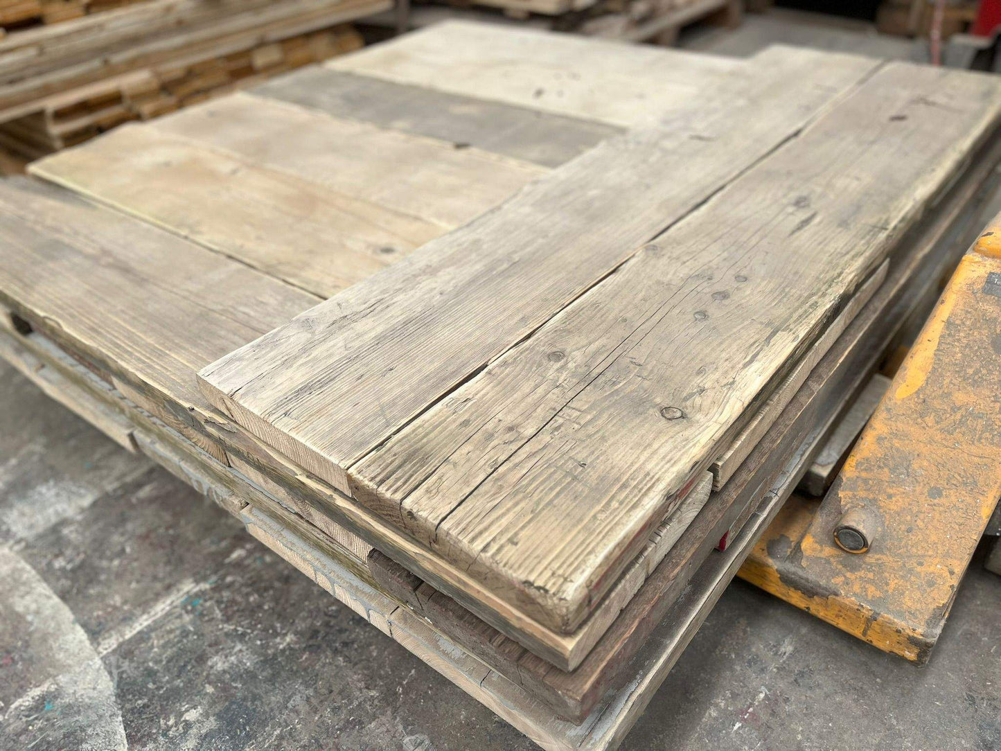 Reclaimed Scaffold Boards 13ft image 5