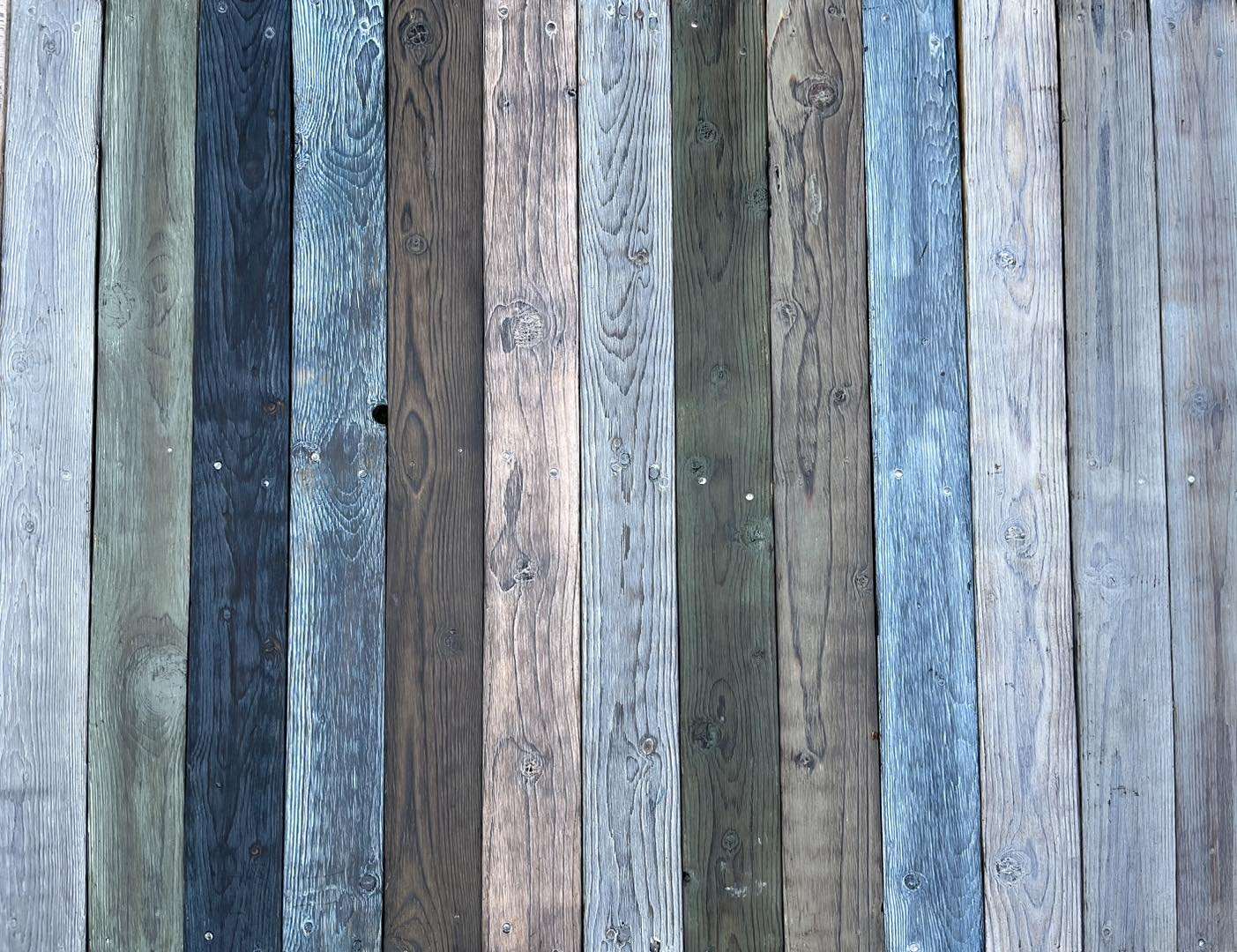 Timber Cladding vs. Wallpaper