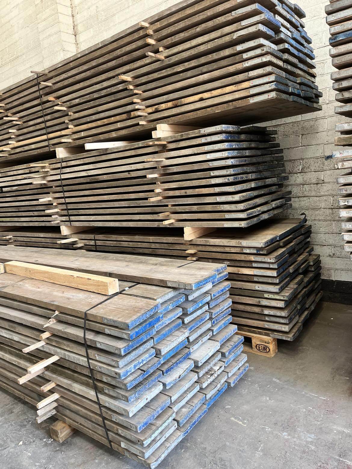 Reclaimed Scaffold Boards 13ft image 2