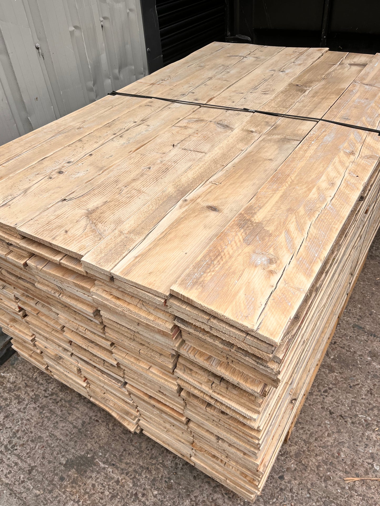 Reclaimed Traditional Barn Wood
