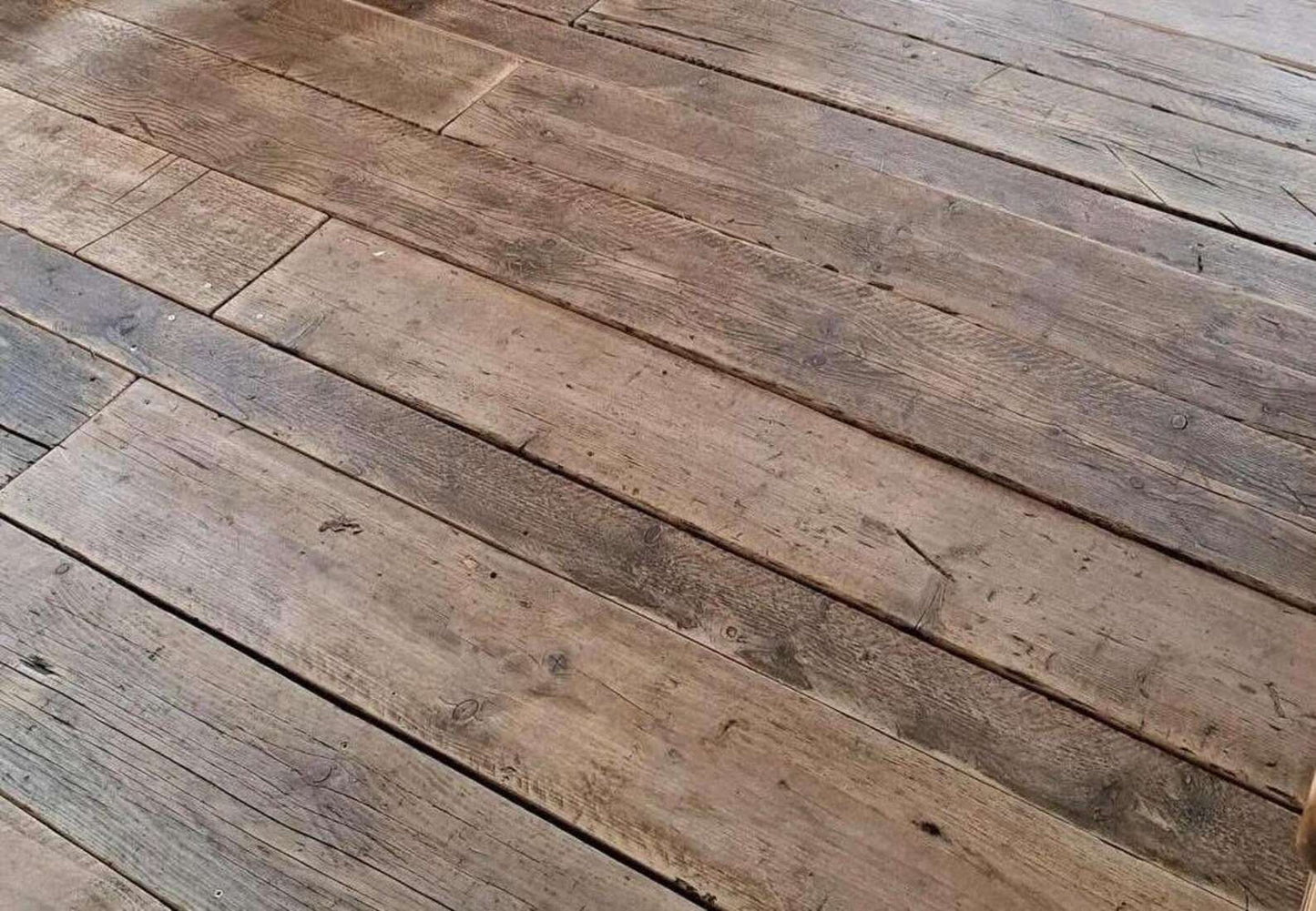 Reclaimed Traditional Barn Wood image 16