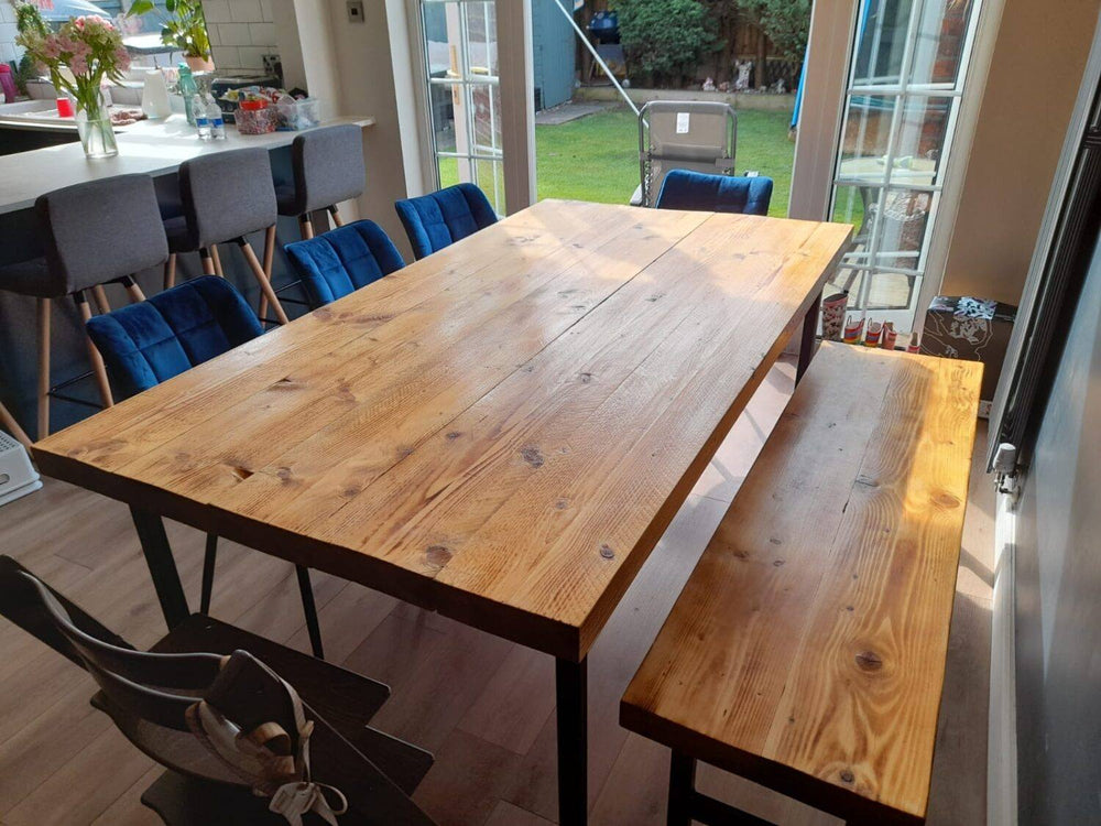 Bench & Dining Table Set in Pine image 0