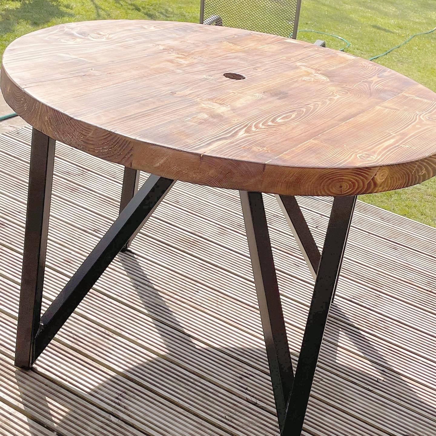 Outdoor Round Table - Funky Timber