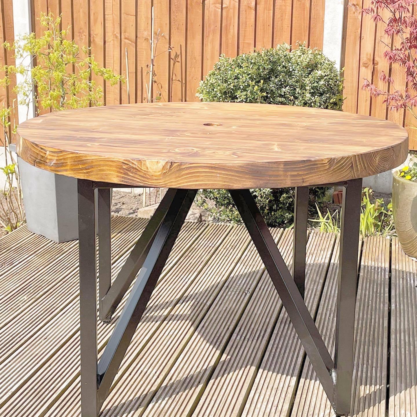 Outdoor Round Table - Funky Timber