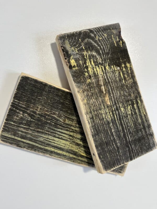 Reclaimed & Recycled Ebony and Lemongrass Wash Sample - Image 3